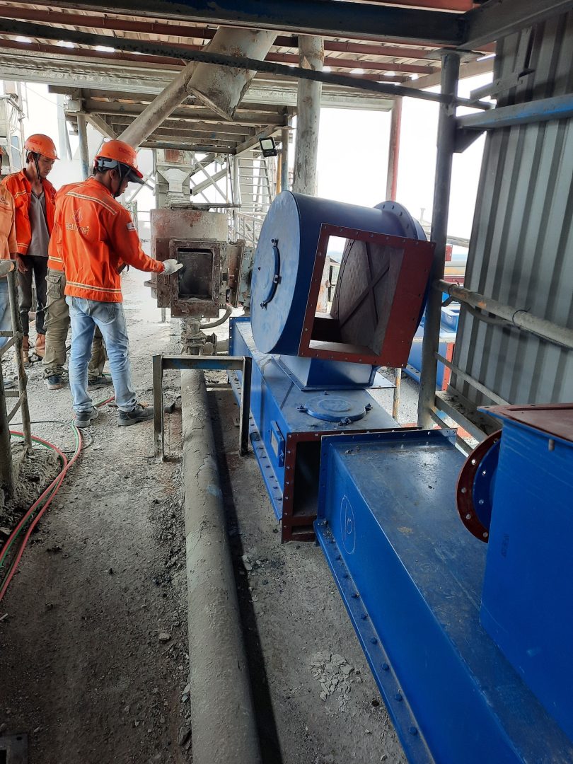 Lắp đặt thiết bị tải liệu